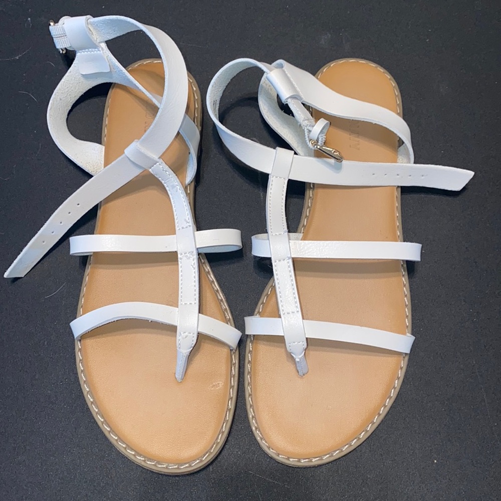 Women’s sandals